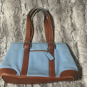 This is a Coach Hampton Leather Tote